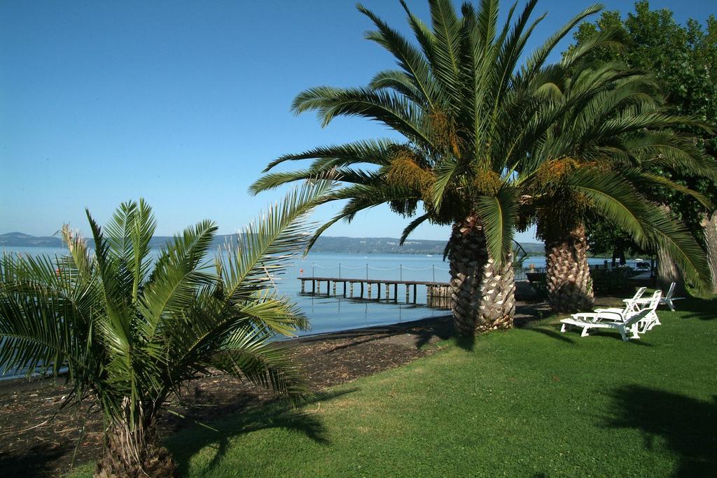 Hotel Eden Sul Lago Болсена Екстериор снимка