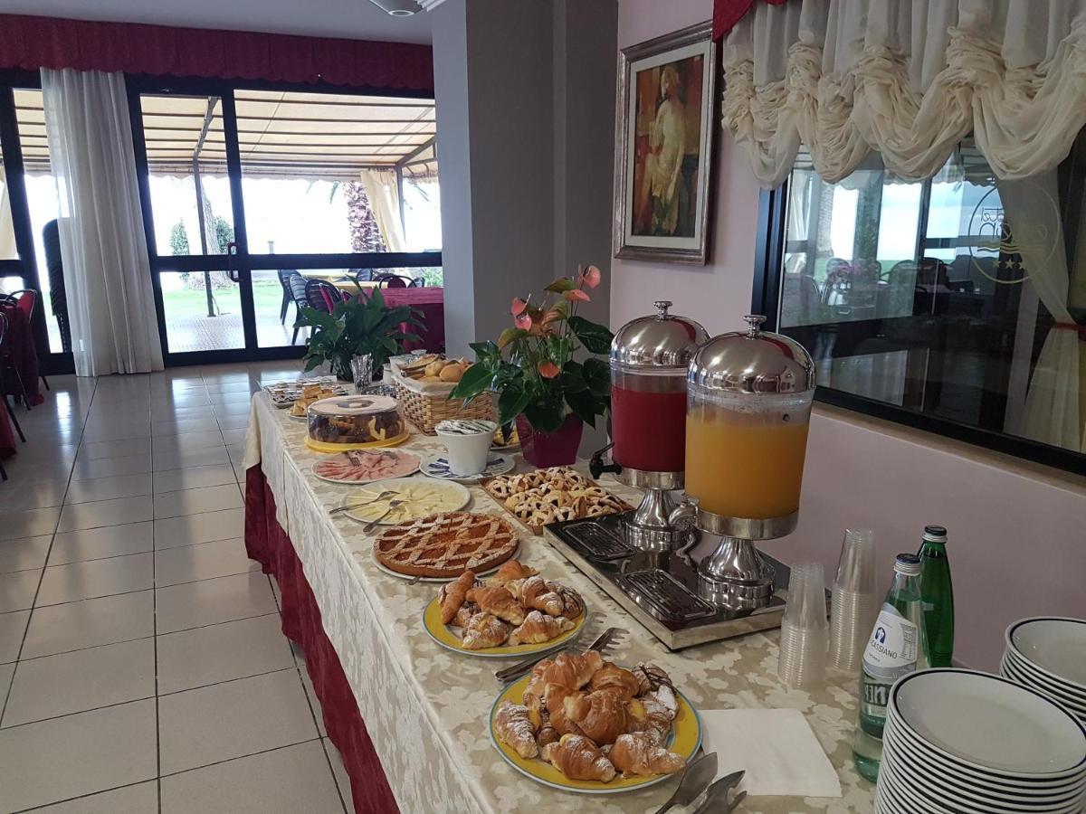 Hotel Eden Sul Lago Болсена Екстериор снимка